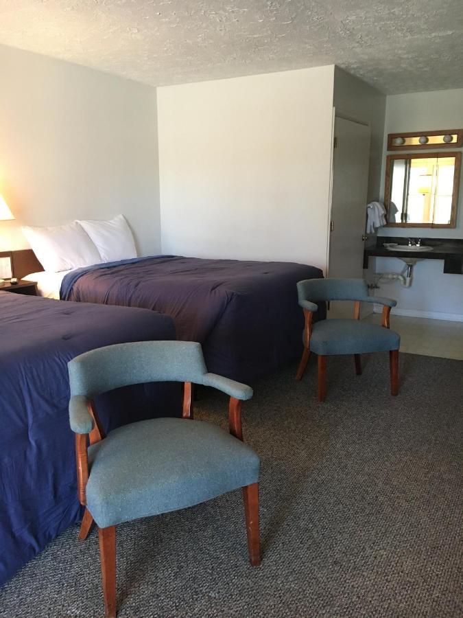 מגי ואלי Tanglewood Motel And Log Cabins מראה חיצוני תמונה