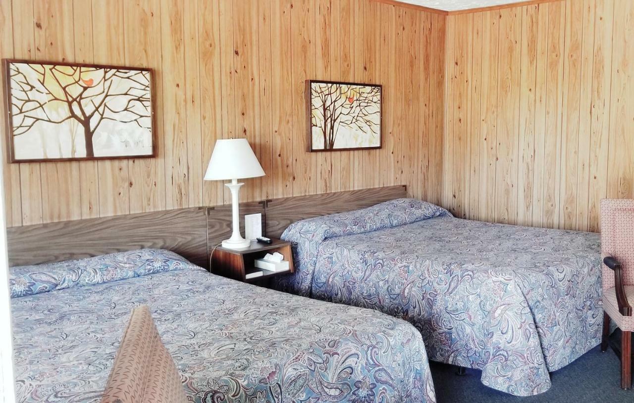 מגי ואלי Tanglewood Motel And Log Cabins מראה חיצוני תמונה