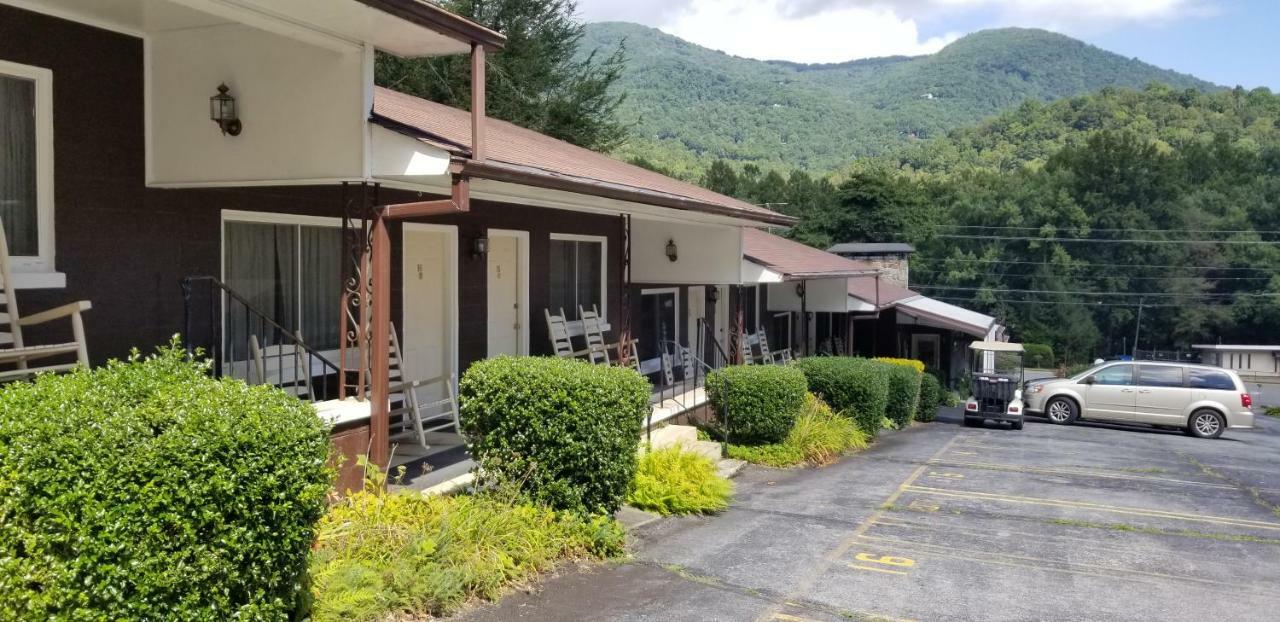 מגי ואלי Tanglewood Motel And Log Cabins מראה חיצוני תמונה