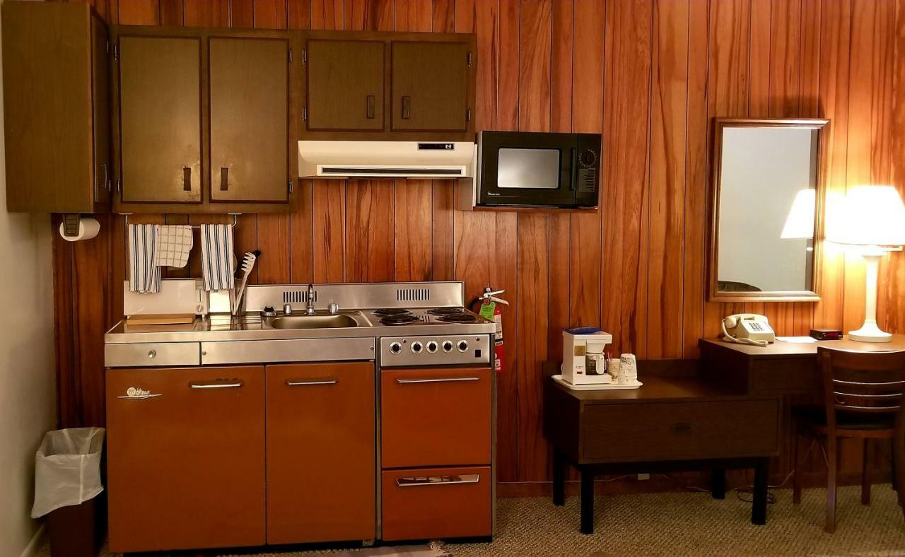 מגי ואלי Tanglewood Motel And Log Cabins מראה חיצוני תמונה